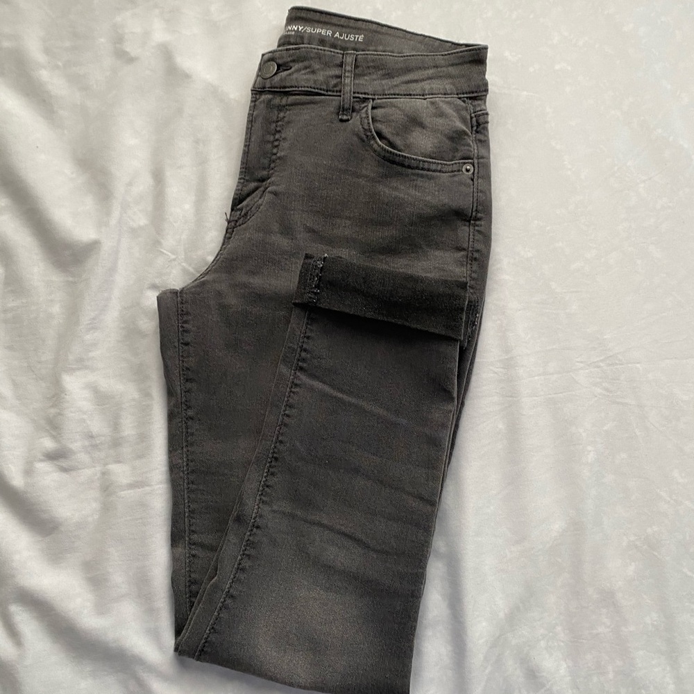 Old Navy Super Skinny Mid-Rise Jean